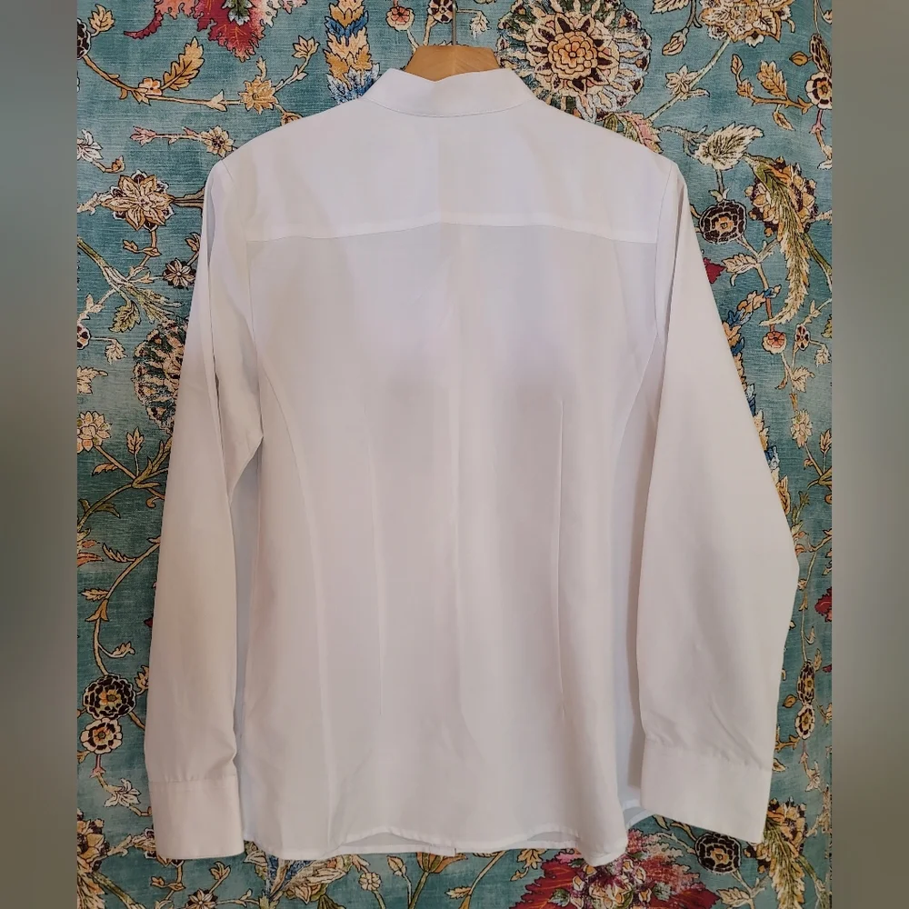 2 Ladies Edwards white work shirts with banded collar both size Medium - Picture 6 of 8
